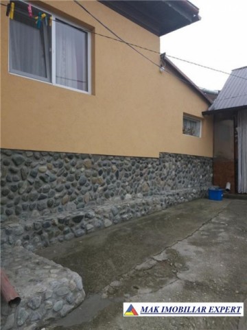 casa-5-camere-teren-500-mp-godeni-1