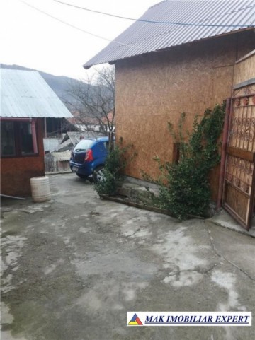 casa-5-camere-teren-500-mp-godeni-14