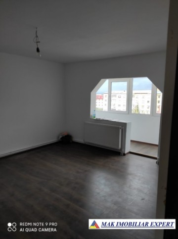 apartament-3-camere-cf-1-44-campulung