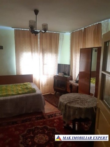 casa-5-camere-teren-1810-mp-leresti-3