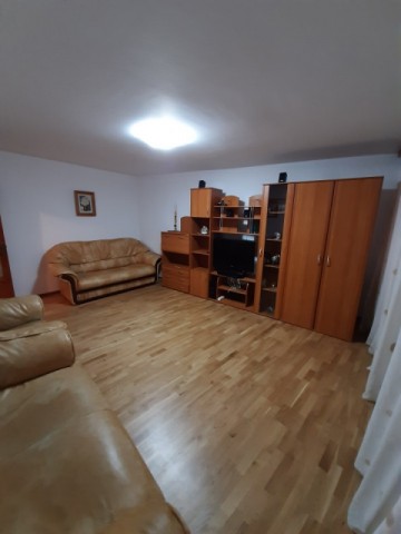 apartament-3-camere-zona-calea-nationalaprofi-et3-mobilatutilat-73000-euro-neg-1