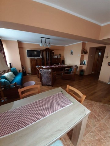 apartament-3-camere-zona-stadion-72-mp-utili-4