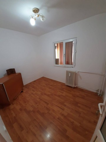 apartament-4-camere-2-bai2-balcoane-et24-directia-muncii-58000-euro-negociabil-2