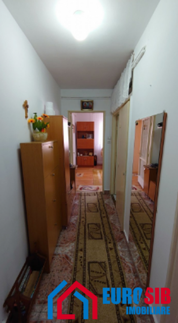 apartament-cu-2-camere-de-inchiriat-comision-0-5