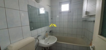 apartament-cu-3-camere-de-inchiriat-cetate-4