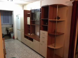 inchiriez-apartament-2-camere-et-2-in-tolstoi-decomandat-cu-loc-de-parcare