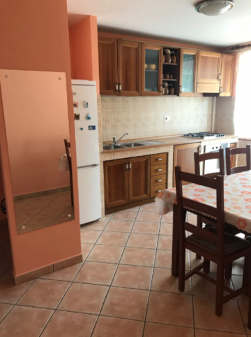 inchiriez-apartament-3-camere-decomandat-cetate-zona-closca-2