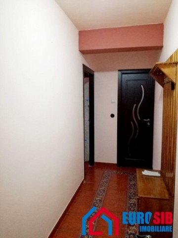 apartament-cu-2-camere-decomandat-de-inchiriat-zona-strand-5