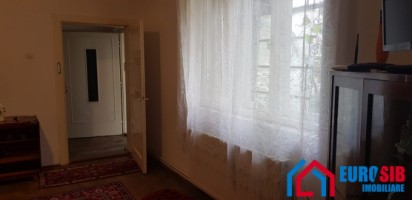 casa-singur-in-curte-in-sibiu-zona-compa-5