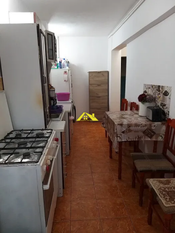 vand-garsoniera-zona-cetate-2