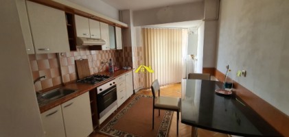 apartament-3-camere-decomandate-centru-5