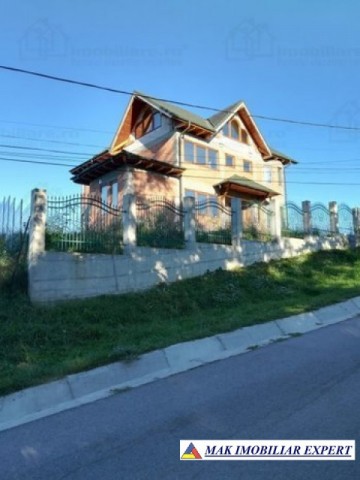 vila-8-camere-teren-2000-mp-campulung-1