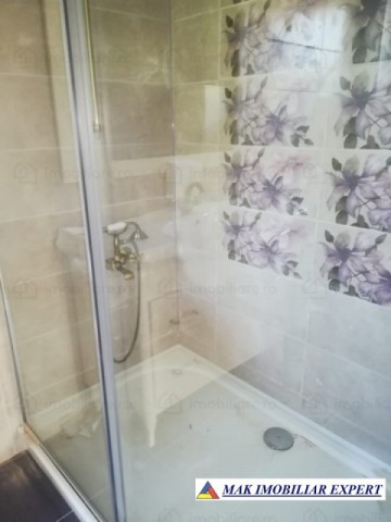 vila-8-camere-teren-2000-mp-campulung-14