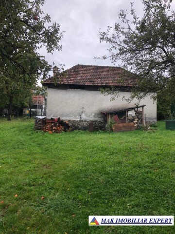 vila-9-camere-de-vanzare-in-malu-godeni-arges-teren-de-1270-mp-ideal-pentru-familie-sau-pensiune-7