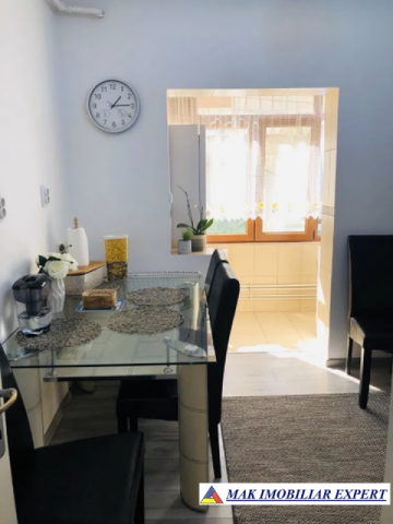 apartament-4-camere-cf-1-p4-campulung-4
