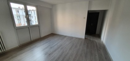 ultracentral-2-camere-renovat-recent-et34-la-40500-euro