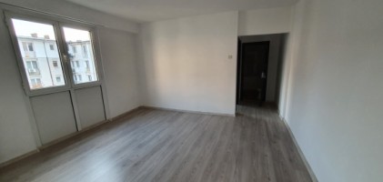 ultracentral-2-camere-renovat-recent-et34-la-40500-euro-2