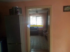 casa-de-vanzare-zona-centru-cu-toate-utilitatile-la-strada-asfaltata-7
