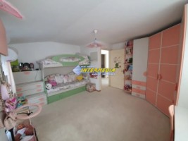 casa-noua-de-vanzare-in-alba-iulia-finisata-complet-zona-cetate-4