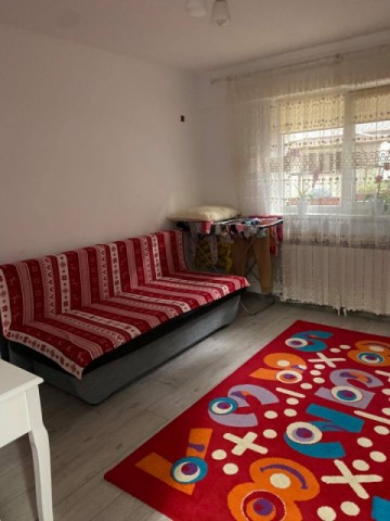 apartament-4-camere-zona-primaverii-suprafata-80-mp-pret-72000-euro-negociabil-3