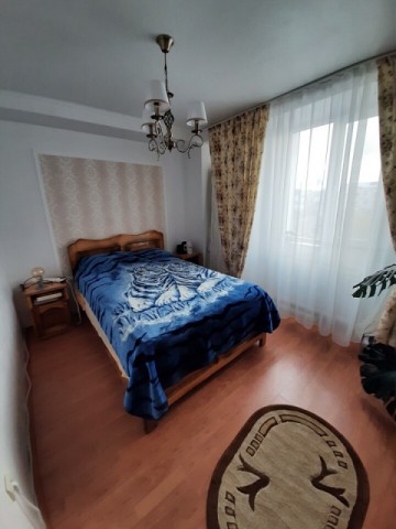 apartament-4-camere-zona-bucovina-et3-mobilatutilat-complet-350-euro-neg-3