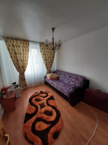 apartament-4-camere-zona-bucovina-et3-mobilatutilat-complet-350-euro-neg-4