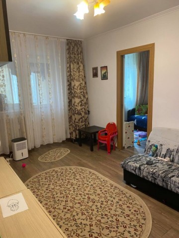 apartament-2-camere-zona-scoala-7-pret-negociabil