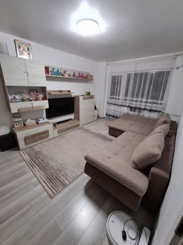 apartament-cu-3-camere-in-zona-drumul-taberei-2