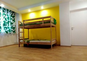 apartament-de-3-camere-transformat-in-2-3-minute-pana-la-metrou-1