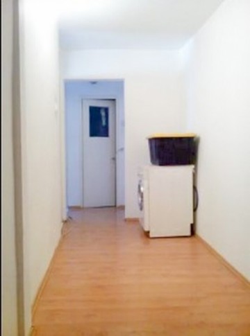 vand-apartament-3-camere-decomandat-in-cetate-zona-mercur-1