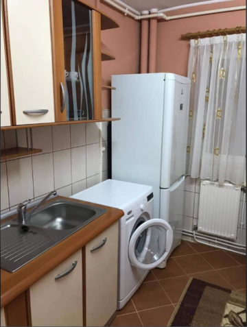 inchiriez-apartament-cu-3-camere-zona-centru-unirea-7