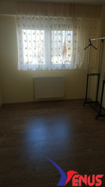 apartament-de-inchiriat-cu-3-camere-in-carei-5