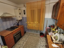 vanzare-apartament-4-camere-2-bai-podu-ros-podu-de-piatra-etaj1-4