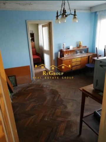 vanzare-apartament-2-camere-podu-ros-sens-giratoriu