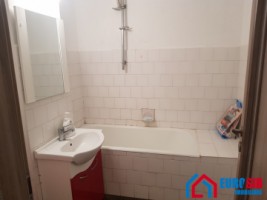 apartament-3-camere-decomandat-zona-valea-aurie-5