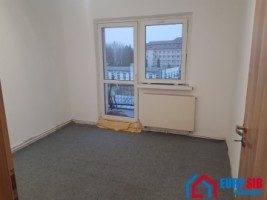 apartament-3-camere-decomandat-zona-valea-aurie-2