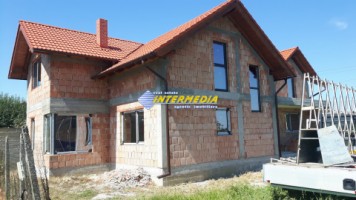 casa-unifamiliala-din-caramida-pm-receptionata-in-octombrie-2020-cu-480-mp-teren-1