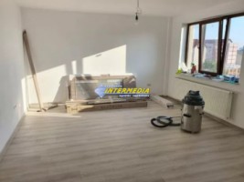 vanzare-apartament-4-camere-de-130-mp-utili-cu-scara-interioara-in-centru-bloc-nou