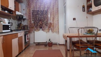 apartament-3-camere-decomandat-mobilat-2