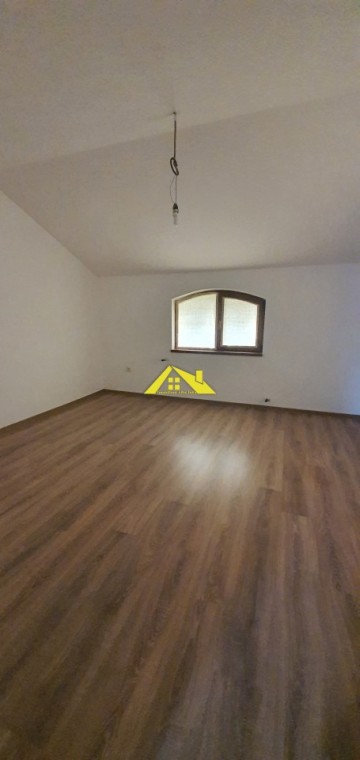 casa-individuala-de-vanzare-schit-4