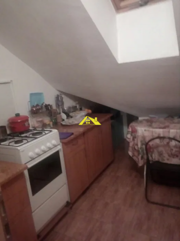 vind-apartament-2-camere-in-centru-in-spate-la-casa-de-pensi-2