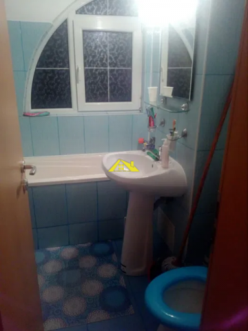 vind-apartament-2-camere-in-centru-in-spate-la-casa-de-pensi-3