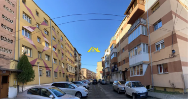 inchiriez-apartament-cu-2-camere-zona-cetate-6