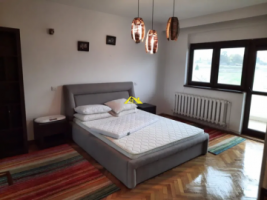 inchiriez-apartament-spatios-zona-deosebita-turistica-2