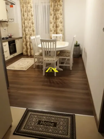 inchiriez-apartament-3-camere-zona-linistita-parcare-si-curte-privata-2