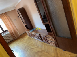 inchiriez-apartament-3-camere-cetate-4