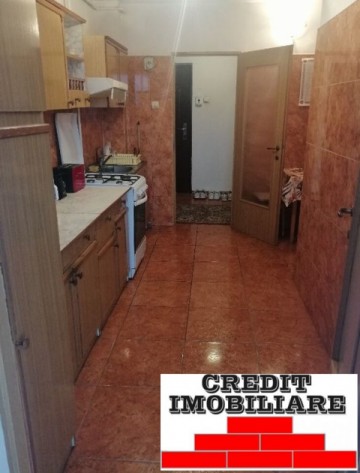 apartament-3-camere-decomandat-zona-judetean-6