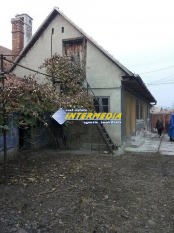 casa-de-vanzare-in-ighiu-1
