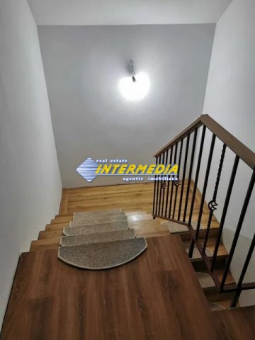 casa-noua-de-vanzare-in-alba-iulia-zona-cetate-finisata-complet-1