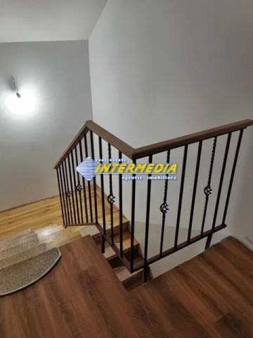 casa-noua-de-vanzare-in-alba-iulia-zona-cetate-finisata-complet-2